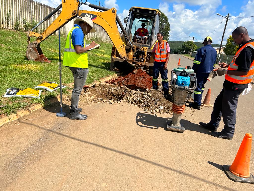 ML GEO Consulting team working on foundation excavations